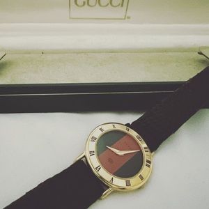 Vintage Gucci Ladies Watch 3000L